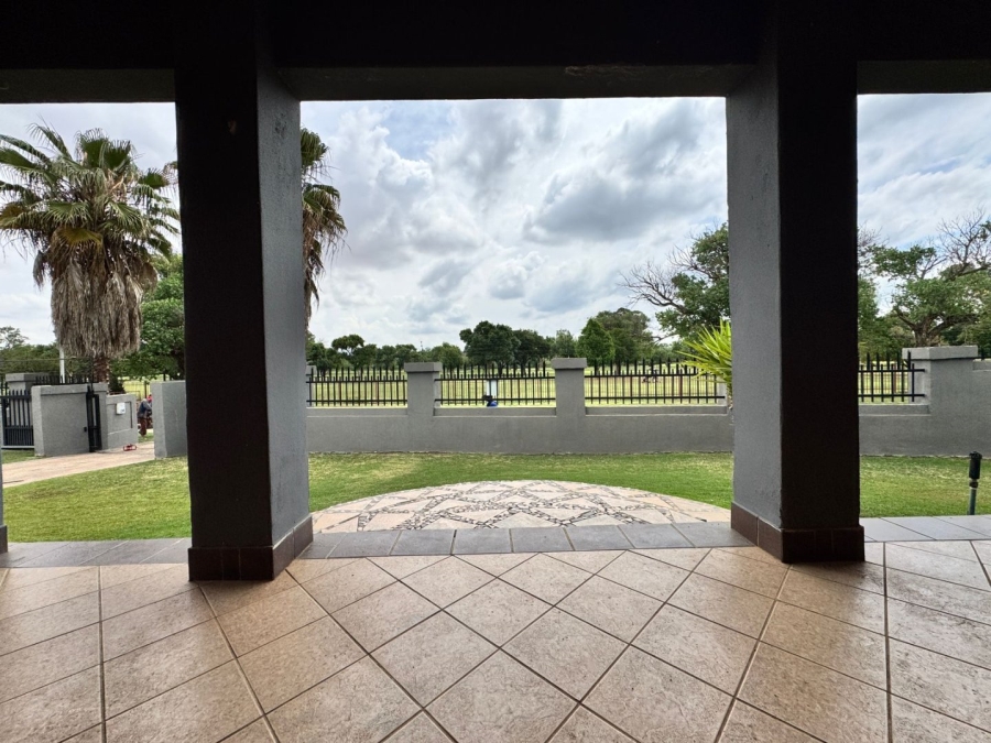 6 Bedroom Property for Sale in Orkney North West